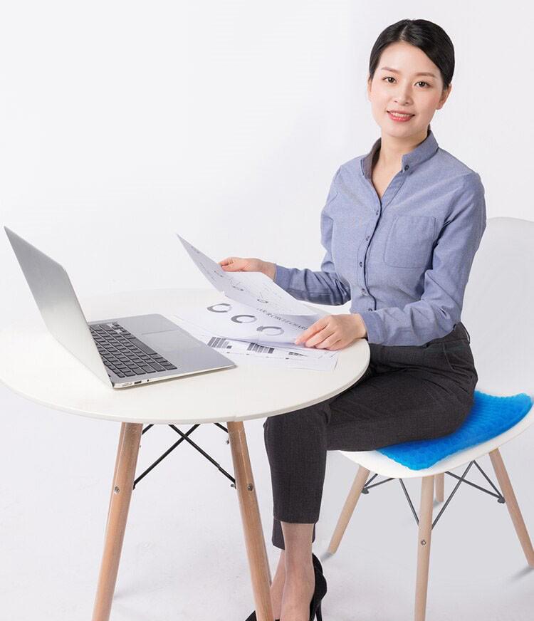 3D méhsejt ülőpárna